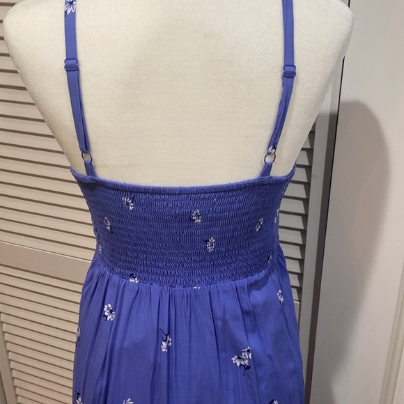 Beautiful periwinkle spaghetti strap sundress from Old Navy size small - Picture 3 of 3